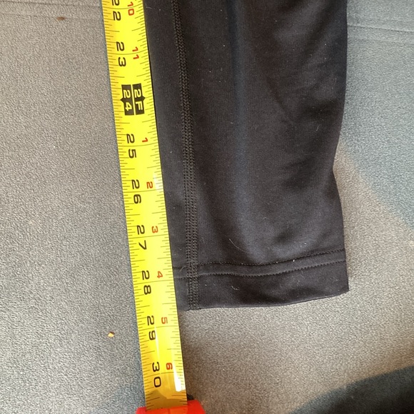 LAST CALL Under Armor fleece-lined leggings - Picture 10 of 11